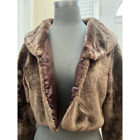 Cejon Accessories Brown Soft Faux Fur 3/4 Length Sleeves Crop Jacket Medium - Picture 7 of 12